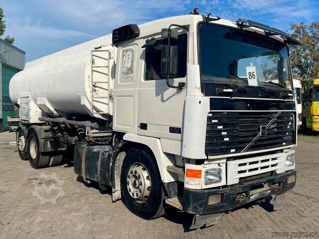 Tankowiec Volvo F 12 15000 L 3 COMPARTMENTS, HANDGESCHAKELD, ADR