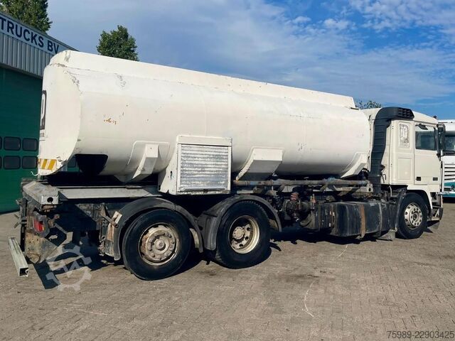 Tankowiec Volvo F 12 15000 L 3 COMPARTMENTS, HANDGESCHAKELD, ADR