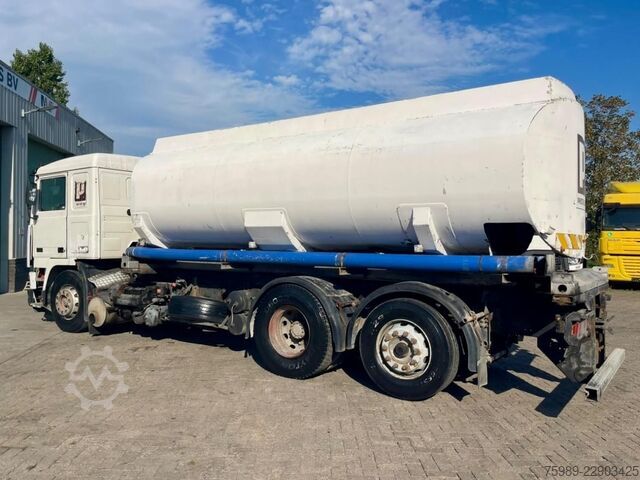 Tankowiec Volvo F 12 15000 L 3 COMPARTMENTS, HANDGESCHAKELD, ADR