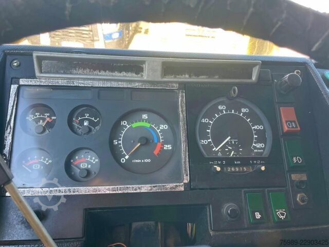 Tankowiec Volvo F 12 15000 L 3 COMPARTMENTS, HANDGESCHAKELD, ADR