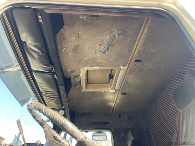 Tankowiec Volvo F 12 15000 L 3 COMPARTMENTS, HANDGESCHAKELD, ADR