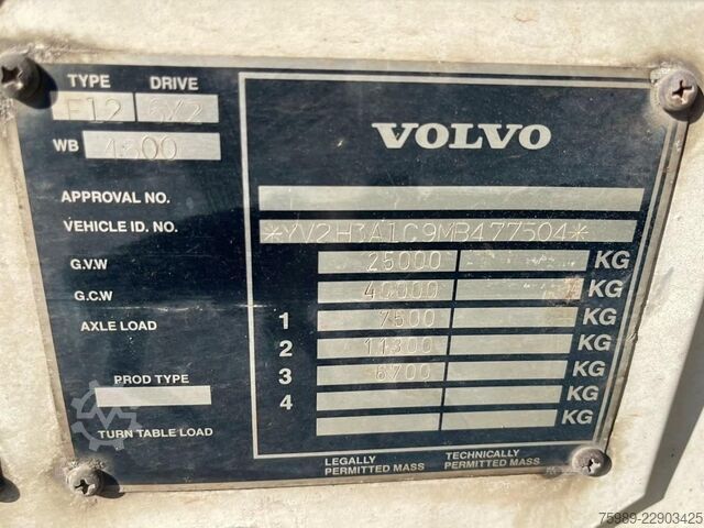 Tankowiec Volvo F 12 15000 L 3 COMPARTMENTS, HANDGESCHAKELD, ADR