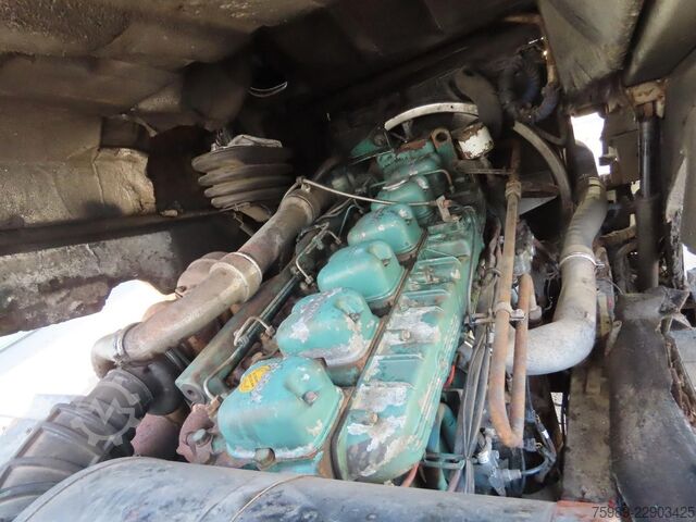 Tankowiec Volvo F 12 15000 L 3 COMPARTMENTS, HANDGESCHAKELD, ADR