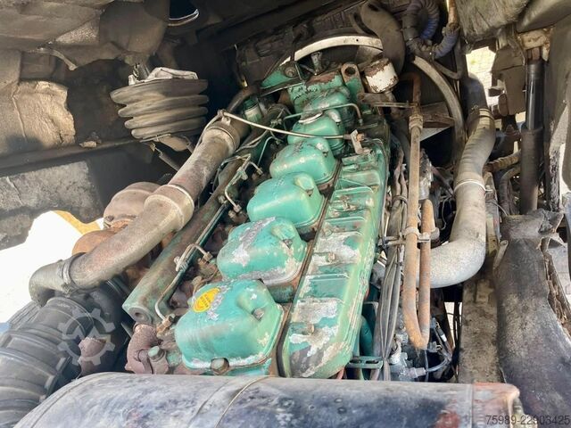 Tankowiec Volvo F 12 15000 L 3 COMPARTMENTS, HANDGESCHAKELD, ADR