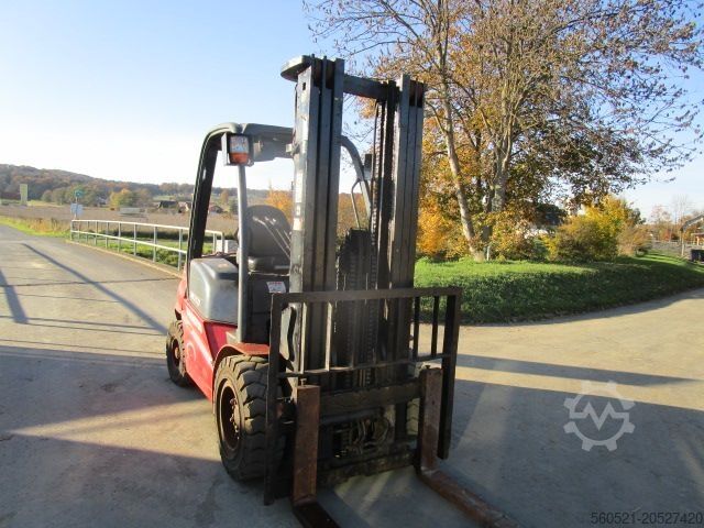 Dízel targoncák Manitou MI35D Triplex-Freihub 4,7m + Seitenschieber