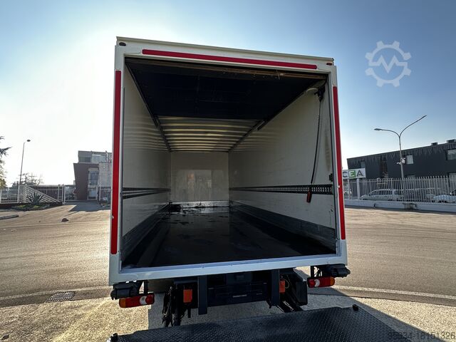 Varevogn Iveco Eurocargo 180-280 furgone 7,50 mt