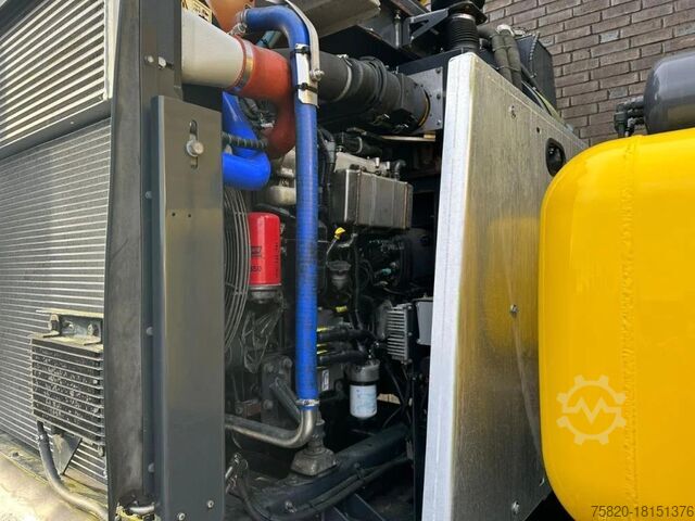 Balayeuse Mercedes-Benz Arocs 1824 4X2 BEAM A9000 SWEEPING TRUCK/ KEHRM...