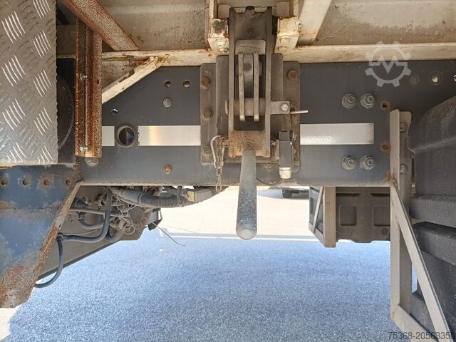 Lkw mit abnehmbarer Ladefläche und Rampe DAF DAF XF 106 440