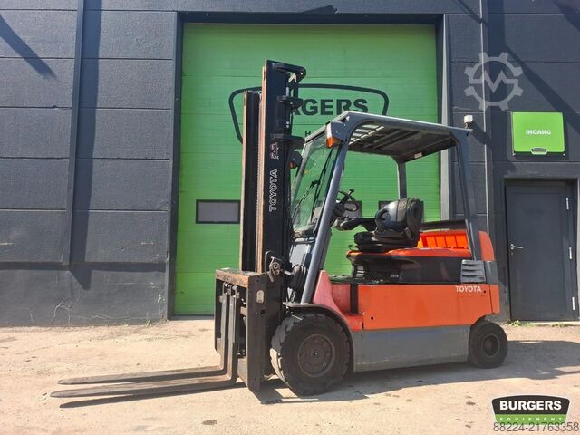 Gaffeltruck Toyota 7FBMF30
