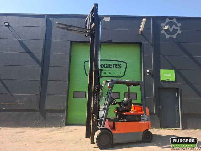 Gaffeltruck Toyota 7FBMF30