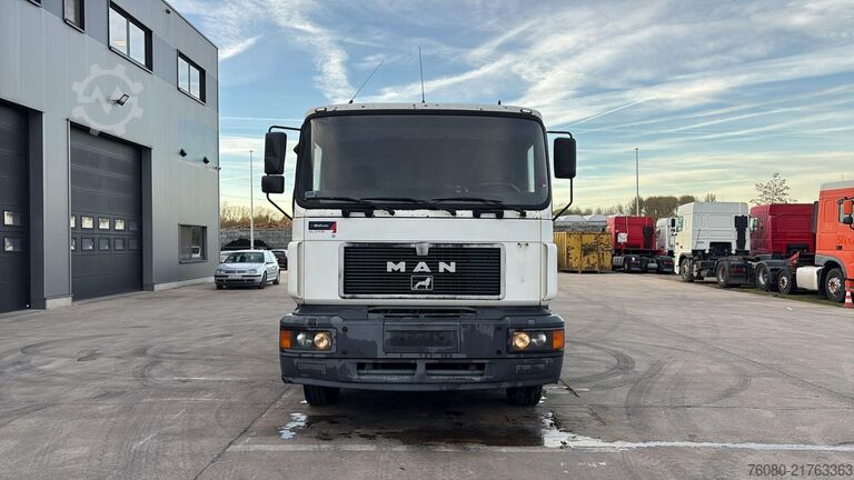 Tankwagen MAN 25.292 (19220 L / 3 COMPARTIMENTS / 6X2 / MANUA...