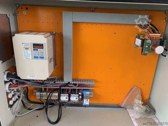 Ostřící stroj pro pásové pily ISELI Schweiz BS 3