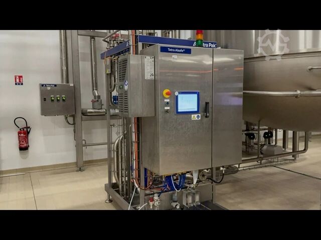 Gebruikte Tetra Pak A3 Speed 200 ml Prisma lijn voor UHT DOMINO A3/Speed V040