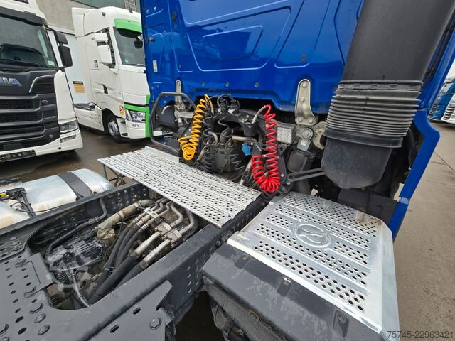 Τυπική μονάδα τράκτορα MERCEDES-BENZ ACTROS 1853 * KIPP. * ACC * RETARDER* HAD * 4x4