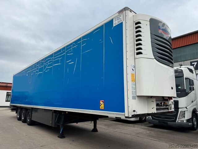 Ψυκτικός ημιρυμουλκούμενος SCHMITZ CARGOBULL SCB*S3T * DOPPELSTOCK * LIFTACHSE * 2,50 M BREIT