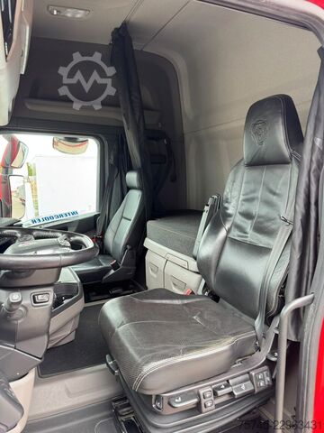 Τυπική μονάδα τράκτορα SCANIA R 460 * STANDKLIM* LEDER * 2 X TANK * 1. HAND *