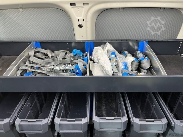 Panel van VOLKSWAGEN CADDY MAXI REGALS. TEMP. 4MOTION DACHTRÄ. KLIMA