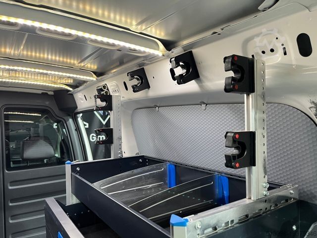 Panel van VOLKSWAGEN CADDY MAXI REGALS. TEMP. 4MOTION DACHTRÄ. KLIMA