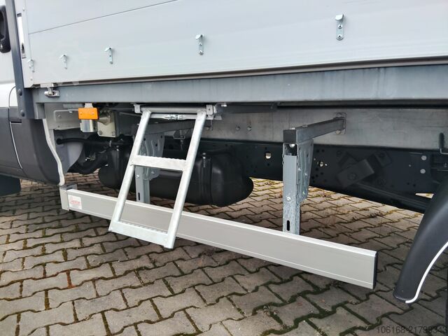 Třístranný sklápěč Iveco Daily 50C18 5200 Kg Kipper