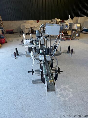 Equipamento de rotulagem EME Series 2000 / 4000 Twin-Head Labeller