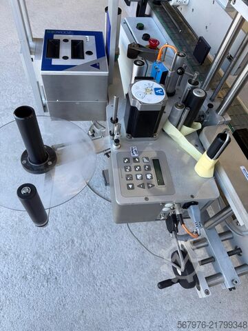 Equipamento de rotulagem EME Series 2000 / 4000 Twin-Head Labeller