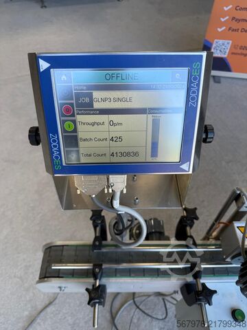 Equipamento de rotulagem EME Series 2000 / 4000 Twin-Head Labeller