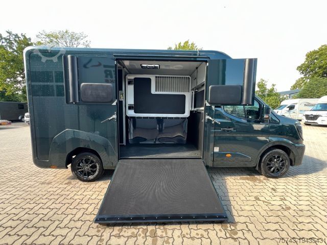 Livestock transporter RENAULT Master STX  165 PS  Haras NEW MODELL 2025