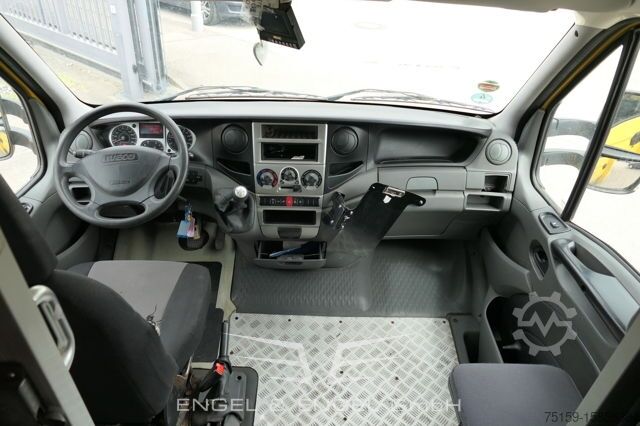 Sandučar iveco Daily 35 S11 C30C AUTOMATIK KAMERA MAXI Regale LUFT DURCHGANG
