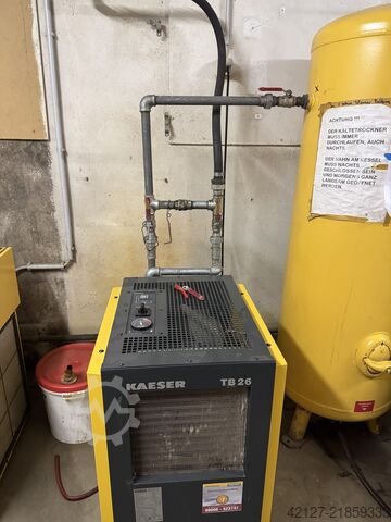 Instalație de aer comprimat cu compresor cu șurub Kaeser SK 22 + SK 19 + TB 26 + Behälter