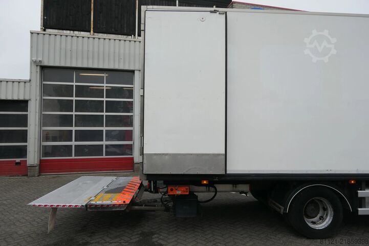 Gekoeld/bevroren transport Volvo FL 240 | Carrier SUPRA 950Mt / Bi-temp | 3 Comp...