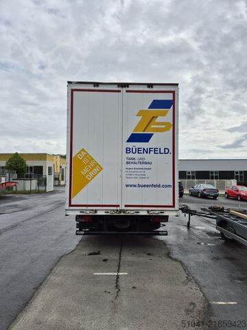 Perdeli panelvan MAN 8.220 TGL