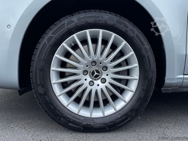 Minibus MERCEDES-BENZ Vito 116 Tourer PRO 4x4 lang STANDHZ AHK PDC KAM
