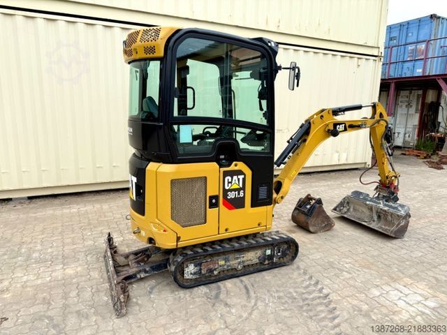 Μίνι εκσκαφέας CATERPILLAR 301.6 / 2019 BJ / 1.435 H / 2 x Löffel / MS01
