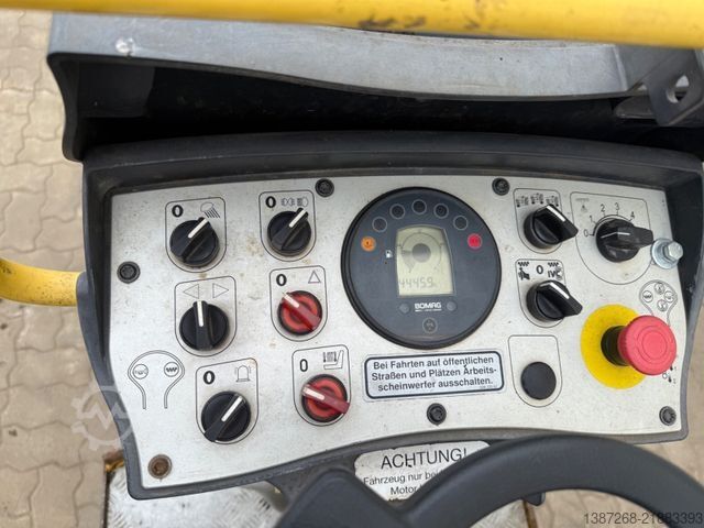 Enkeltromle-valse BOMAG BW80AD-5 / 2012 BJ / Deutsche Maschine