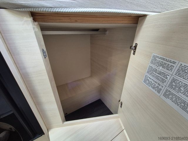 Semi-integrated camper CHALLENGER 287GA VIP *SAT+TV*2xSolar*Hubbett*Dieselheizung
