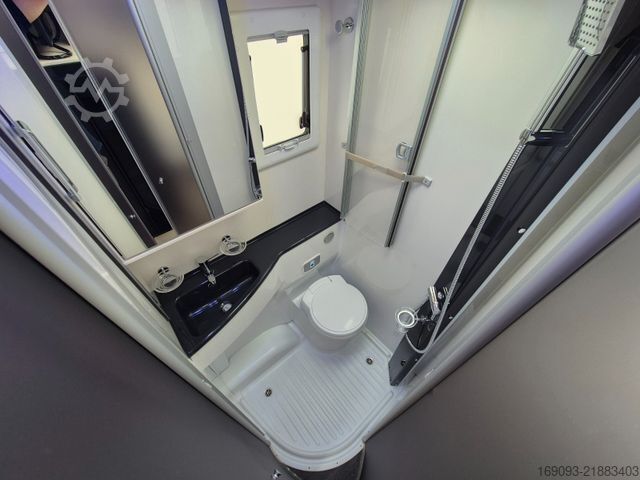 Semi-integrated camper CHALLENGER 287GA VIP *SAT+TV*2xSolar*Hubbett*Dieselheizung