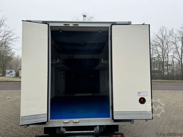 Koelwagen met geïsoleerde laadbak IVECO Daily 35S13 Kühlkoffer C33-Type 526EV