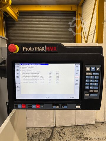 Máquina de trituração XYZ Machine Tools RMX 3500 Bed Milling Machine