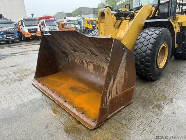 Kolový nakladač CATERPILLAR 950M Radlader *Waage *19,2 Tonnen *13.384