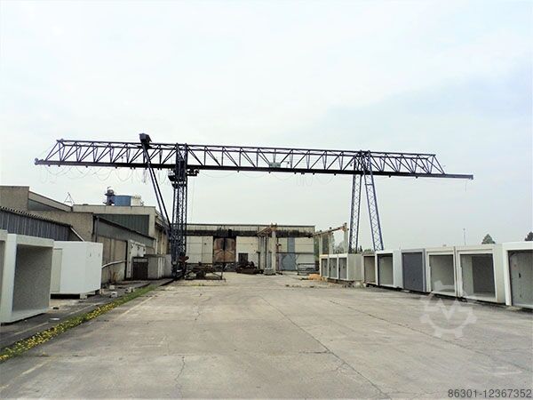 Gantry Crane Open Storage Precast DEMAG