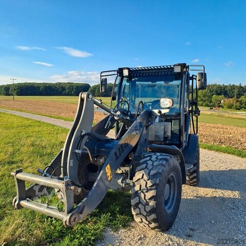 Ładowarka kołowa LIEBHERR L506