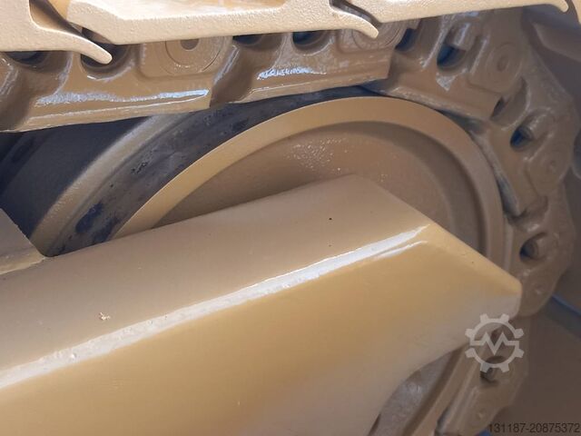 Dozer CAT D8T (Jebel Ali)