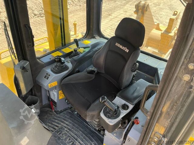 Egaliseermachine Komatsu D275A-5R (Saudi Arabia)