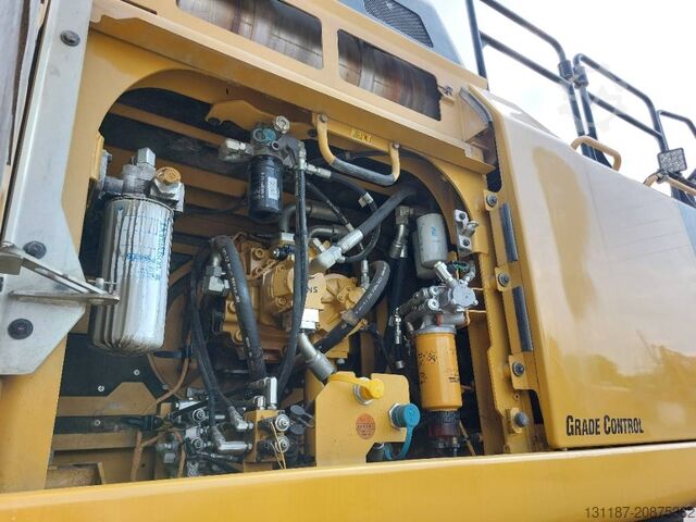 Crawler excavator CAT 352 FL XE MHD (17m demoliton)