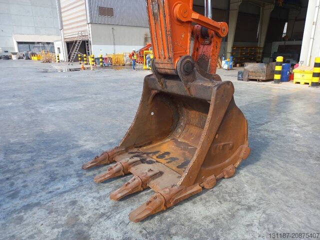 Crawler excavator Hitachi ZX350H-5G (Abu Dhabi)