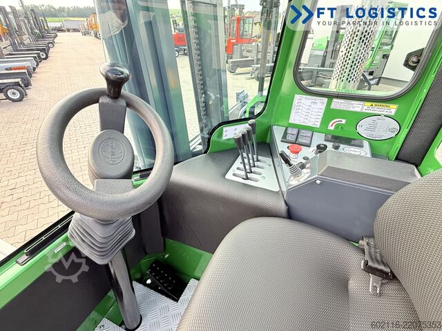 Empilhadeira multidirecional Combilift C4500 DIESEL DUPLEX WIDE FORK POSITIONER