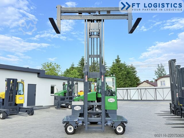 Empilhadeira multidirecional Combilift C4500 DIESEL DUPLEX WIDE FORK POSITIONER