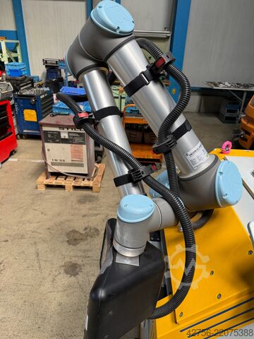 Robot Universal Robots UR10 Cobot