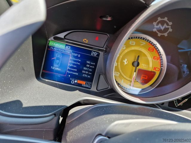 Skåpbil FERRARI Portofino