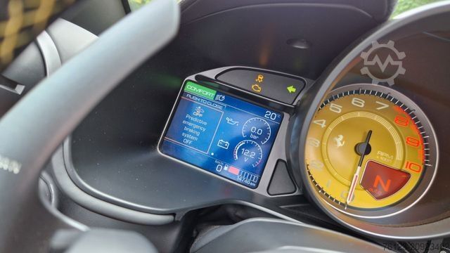 Skåpbil FERRARI Portofino